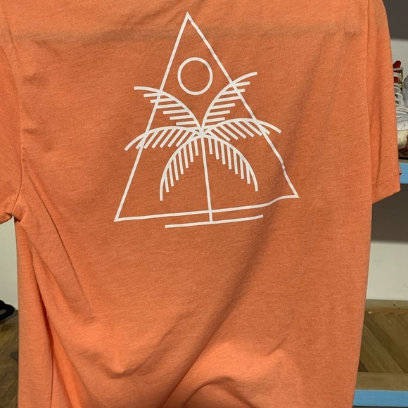 Old navy tee small - Picture 2 of 3